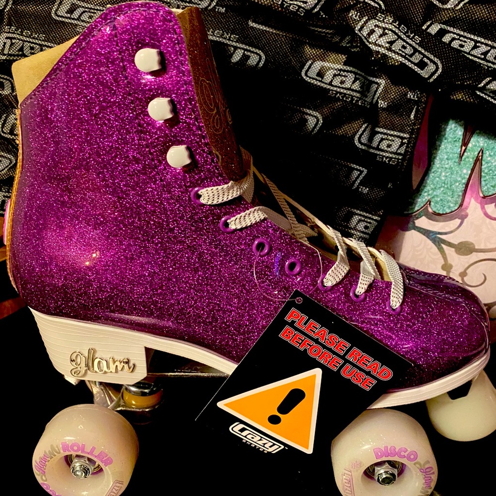 GLAMOROUS 🛼 Crazy Glam ROLLER SKATES 🛼
